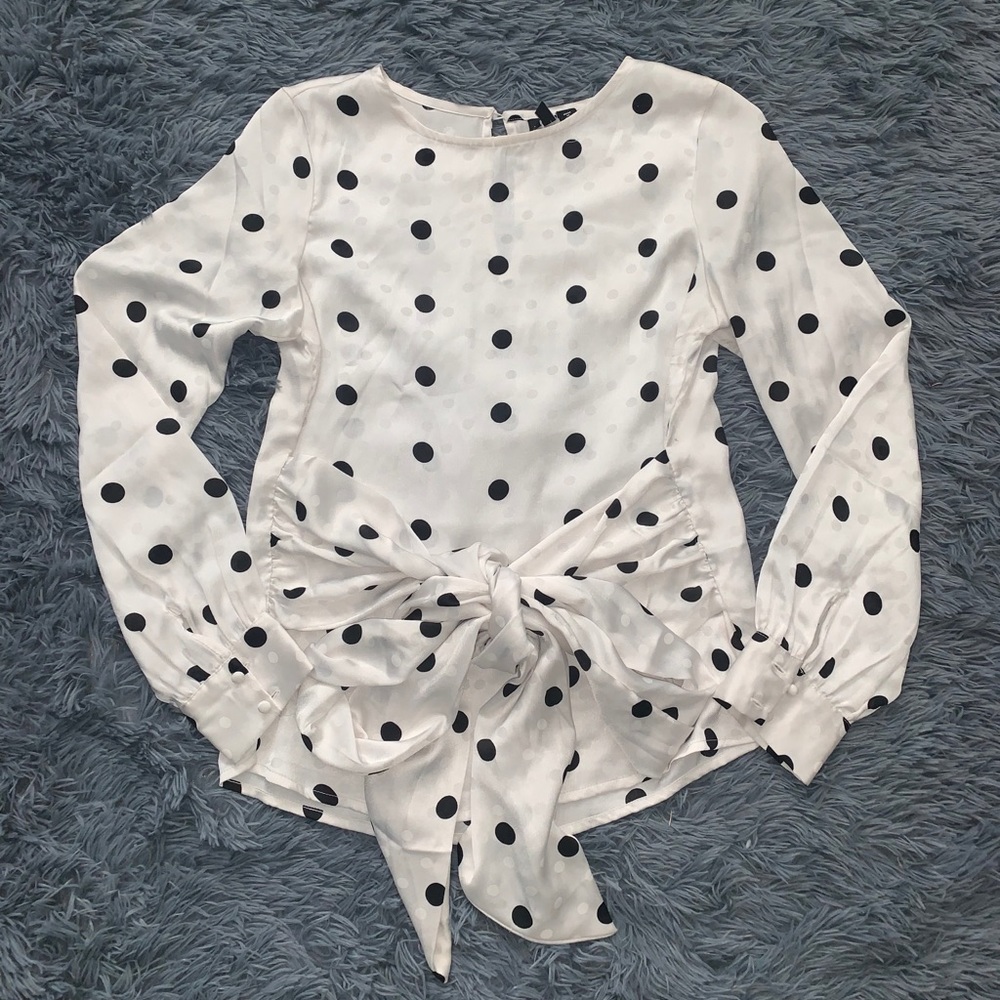 NWOT cutest polka dot blouse